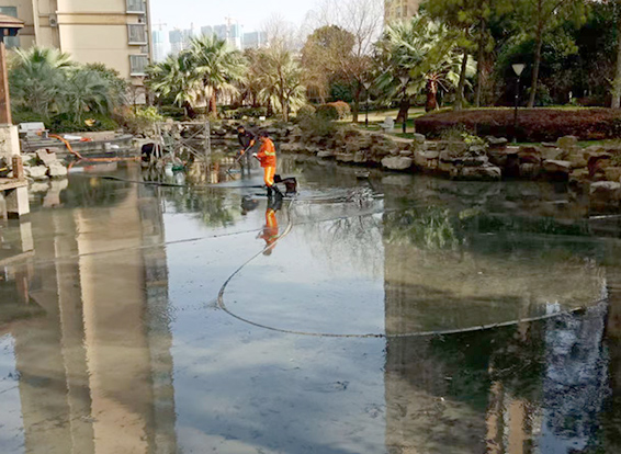 永丰景观池淤泥清理